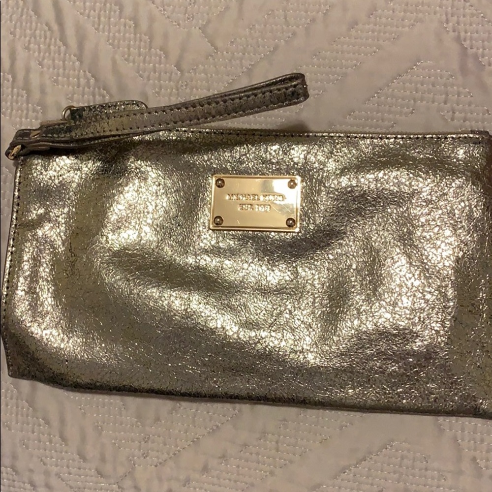 Michael Kors wristlet